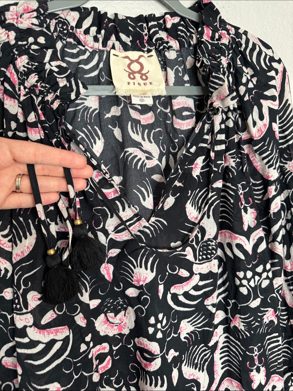 Figue Lianna Blouse Top XS Black Pink Long Sleeve - Picture 5 of 10